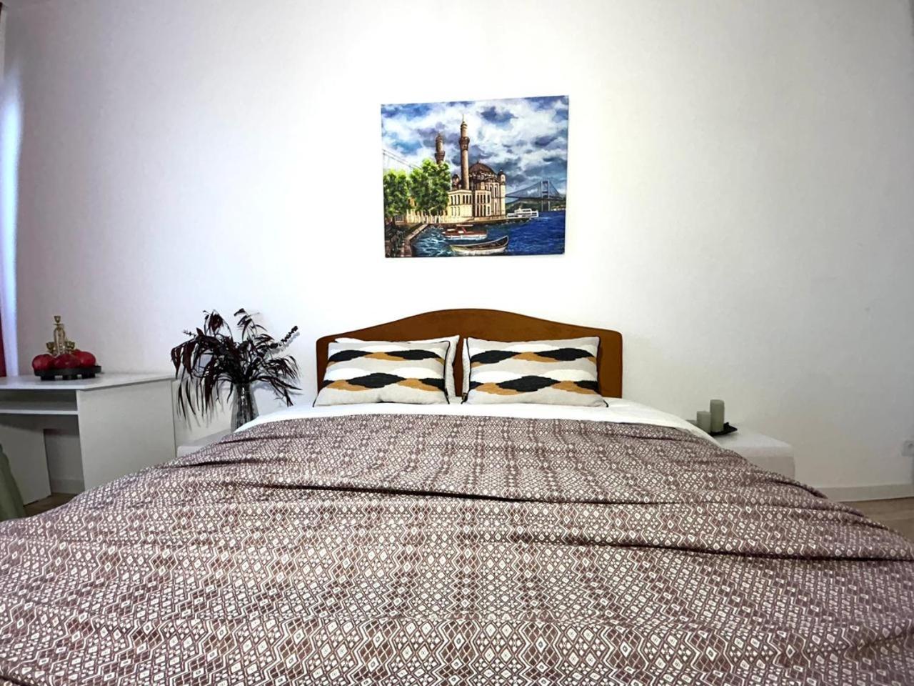 жк Meridian из 8 рядом с арбатом Apartment Almaty