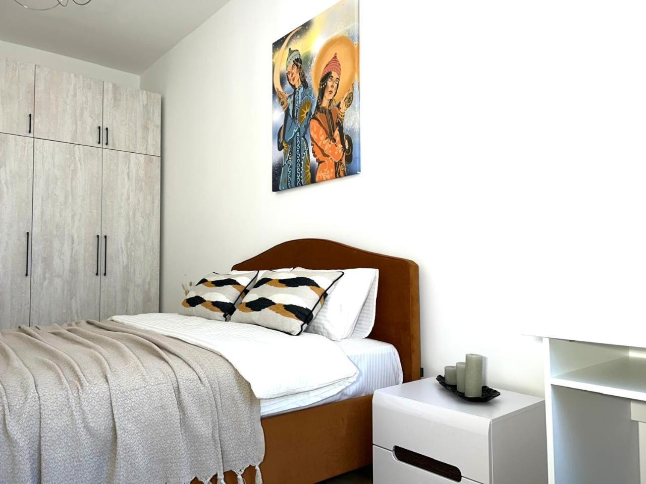 жк Meridian из 8 рядом с арбатом Apartment Almaty
