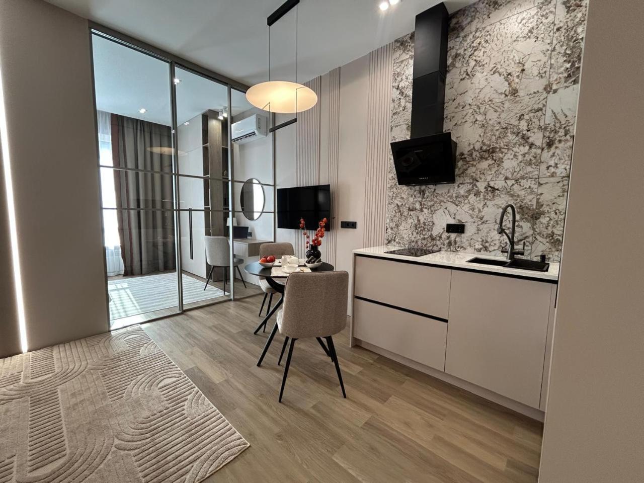 жк Meridian из 8 рядом с арбатом Apartment Almaty